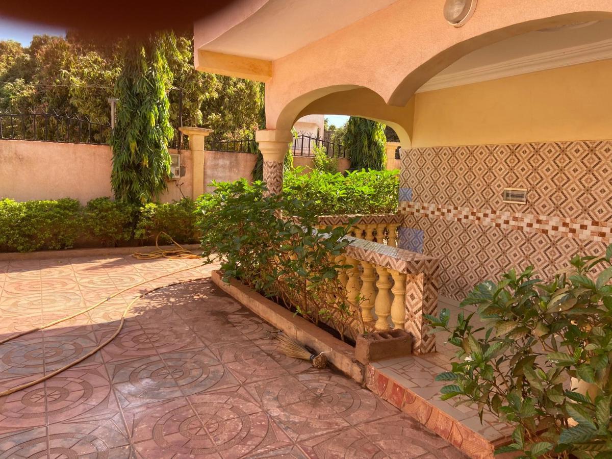 Villa Chambre B Climatisee Douche Cuisine Salon Bamako Exteriér fotografie